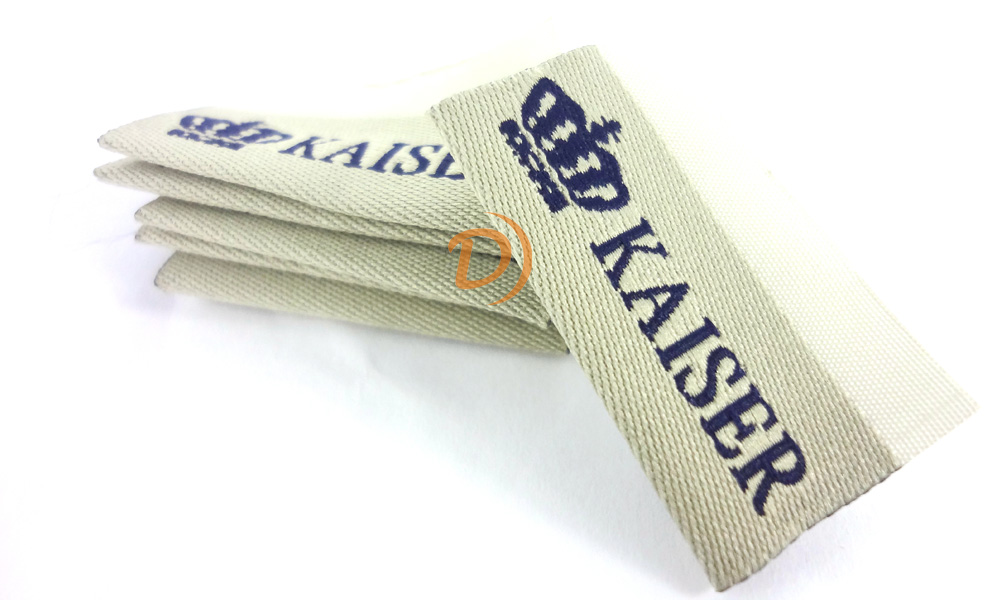 Soft woven labels for delicate fabrics