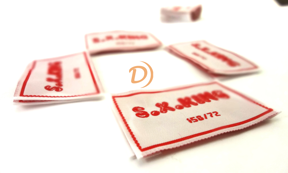 Custom Woven Labels for Startup Fashion Brands