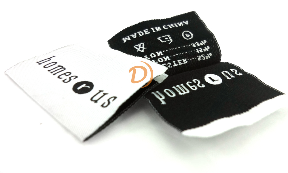 High-contrast woven labels for readability